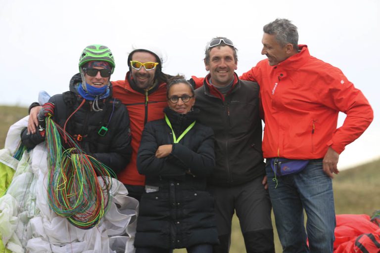 équipe Aeroparapente au sommet du puy de dome